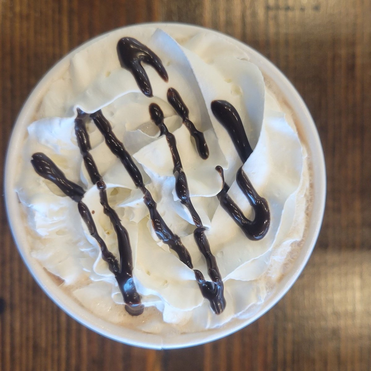 FBPlantation's tweet photo. On cold days, Hot Shakes are amazing! ☕ This Brownie Batter one warms us up like a cup of hot chocolate. Stop by Foxbank Nutrition and try one today. #LocalBusiness #ShopLocal #EatLocal #FoxbankNutrition https://t.co/5ywBa212Yk