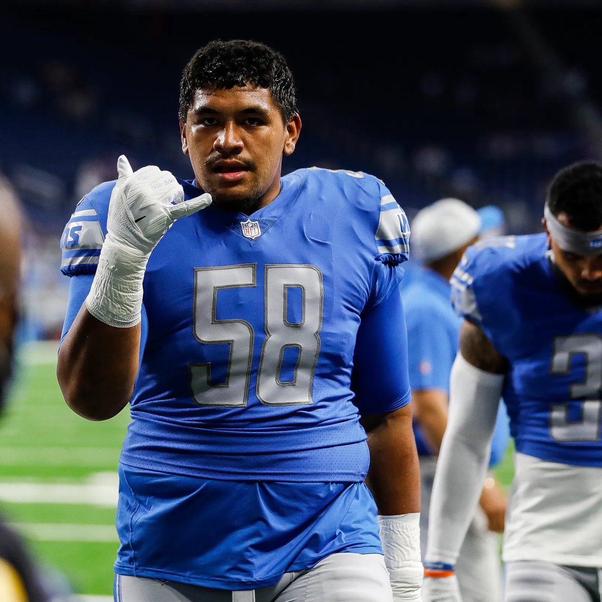PFF's tweet photo. Penei Sewell since Week 6 among Tackles:

🔹 86.6 PFF Grade (2nd) 
🔹 259 pass-blocking snaps
🔹 1 sack allowed https://t.co/6Hd2Nb8b9c