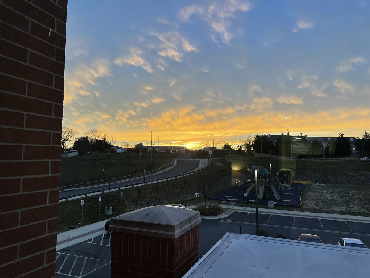 Beautiful morning at FDES! <a href="/FDEStars/">Frederick Douglass</a>