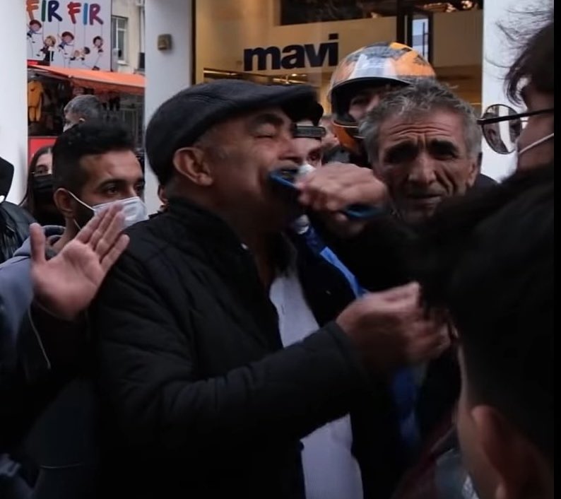 Safları sıklaştırın. Bu kavga faşizme karşı Hürriyet ve Cumhuriyet kavgasıdır.