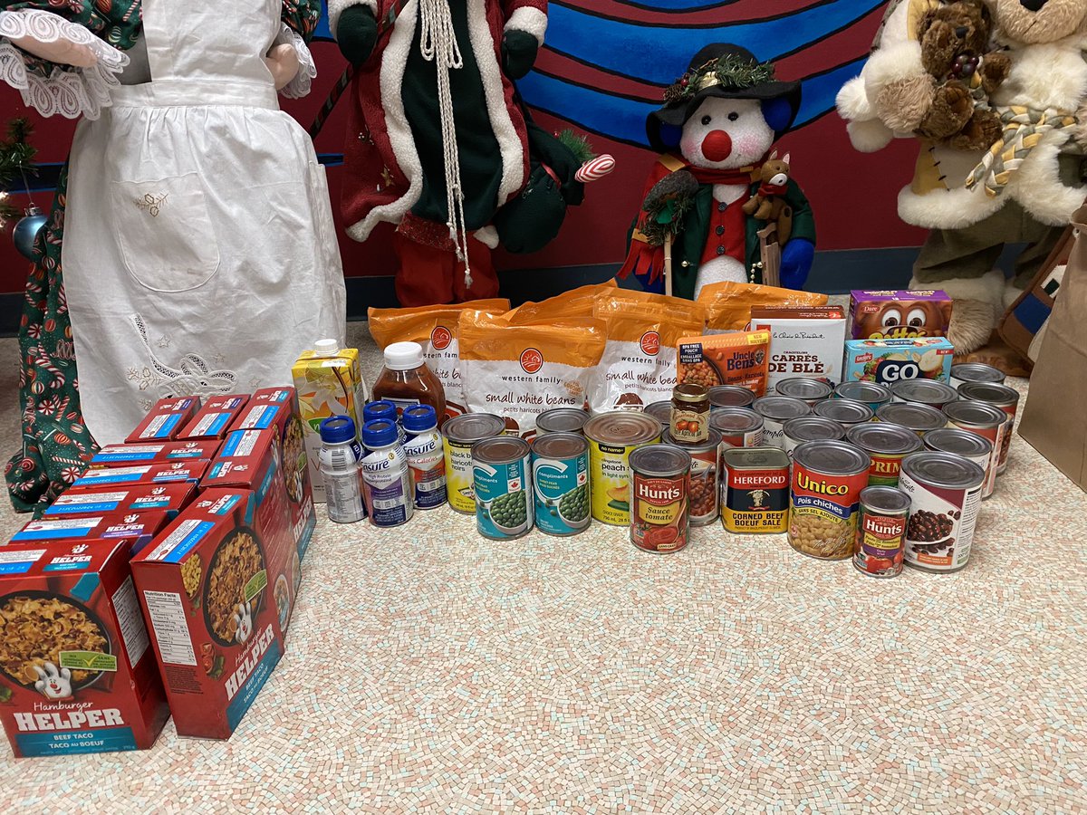 RRSchool's tweet photo. From Coats for Kids, to the @StAlbertFB, to our mitten tree, to cards for the community, Robert Rundle students sure know how to make the holidays bright! @StAlbertPublic #coatsforkids #foodbank #community #caring #empathy #HappyHolidays https://t.co/EqyWJretvb