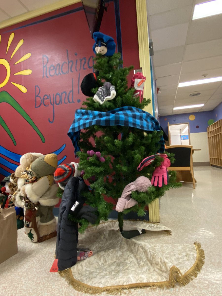 RRSchool's tweet photo. From Coats for Kids, to the @StAlbertFB, to our mitten tree, to cards for the community, Robert Rundle students sure know how to make the holidays bright! @StAlbertPublic #coatsforkids #foodbank #community #caring #empathy #HappyHolidays https://t.co/EqyWJretvb