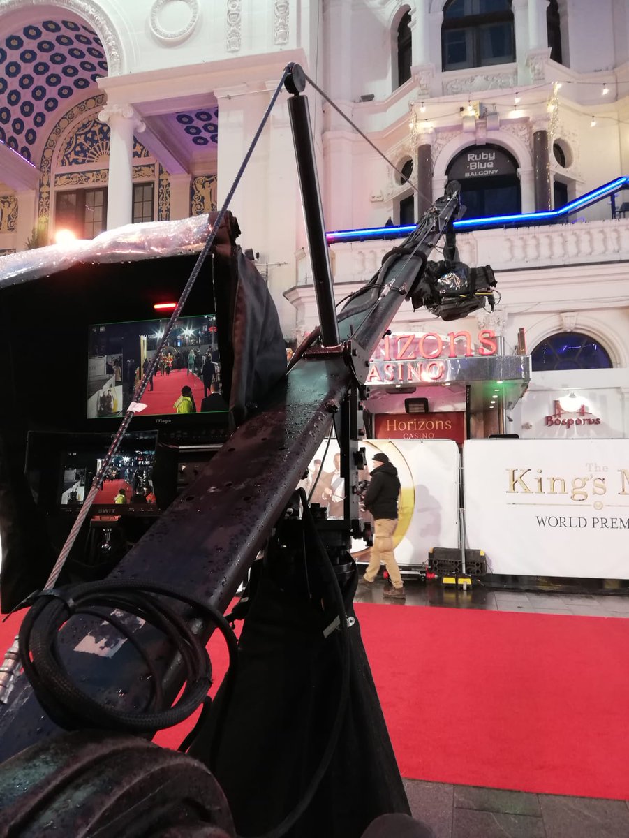sassyplus_'s tweet photo. Two premieres in one week! We hit the red carpet again last night in a true Kingsman style with @Disney_UK  @20thCenturyUK and the crème de la crème of British actors as we filmed the World Premiere of @KingsmanMovie shown in @ODEONCinemas across the UK.
#WeAreSassy #TheKingsMan https://t.co/iw2UXfbxA2