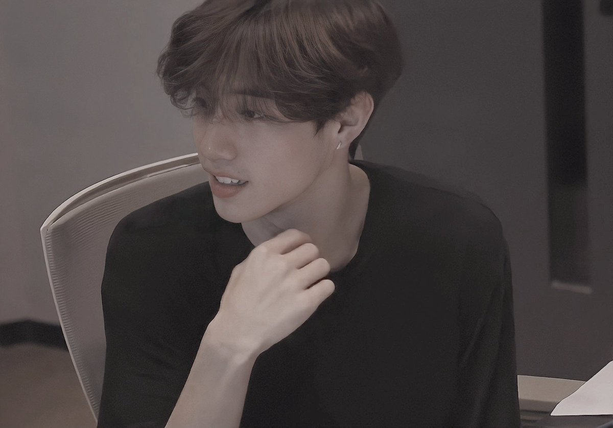 ⠀⠀⠀

it does not matter how long the days are ( actually, it does because it makes me miss you ), as long as in the end, we're going home to each other's arms.

happy 22 months with you, baby. you will always be my safe haven, the one and only.

⠀⠀⠀