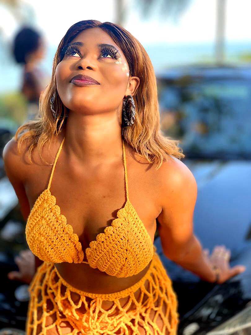 Everlovegh's tweet photo. Happy New months to everyone.💃💃🥰🥰sorry for the late Wishes ☺️☺️😌😌. Welcome December 💃💃💃💃💃💃💃💃💃💃🥰🥰😝 https://t.co/tCx6WOqn1e