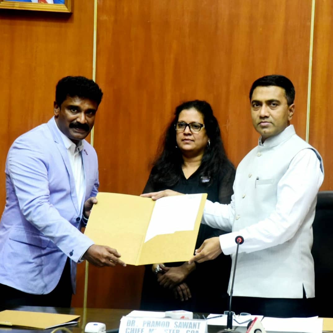 SmtJMOfficial's tweet photo. The @GoaITDept is working towards the development of an IT ecosystem that powers the state's economic growth & establishes #Goa as the preferred destination for technological initiatives. (2/2)
#Together4Goa #GoaIT https://t.co/RsiSSR9jXD