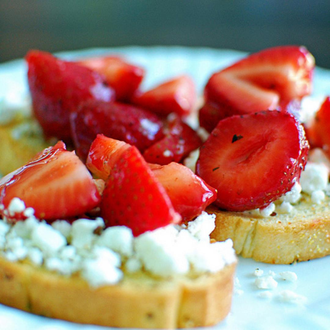 Strawberry cheese. Strawberry cheese. чизкейк клубничный 16п. Strawberry cheese. торт чизкейк клубничный.