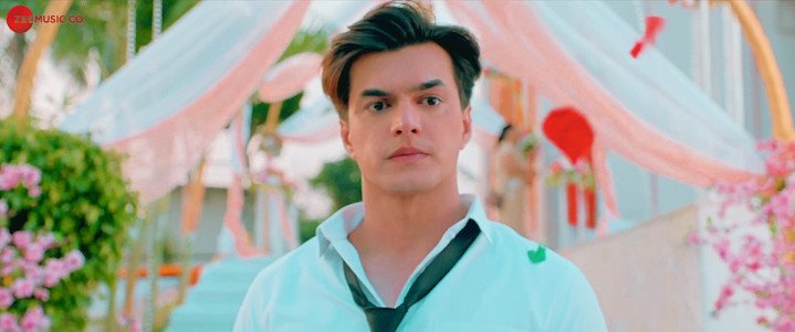 From carefree boy madly in love to sad missing her to determined to heartbroken,  4min so many emotions, &amp; @momo_mohsin Slays effortlessly from his expressions without any dialogues 👏❤

He makes us happy as well as emotional.. Best actor🙌😘

#MohsinKhan #NainonKaYeRonaJaayeNa