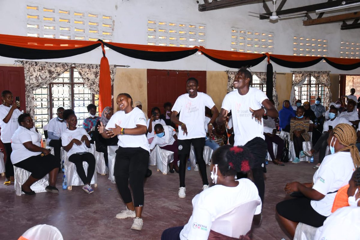 DreamsWhatever's tweet photo. They say use your talent to pass a message, &amp; if your passion is dance, use it to express &amp; pass messages. #ENDGBV 
#NdotoHalisi #OfDreamsAndWhatever #KenyaNiMimi 
@nadia_abdalla_ @OlajideDemola @UNFPAKen @Kenya_NI_Mimi https://t.co/CrUrkH4N9q