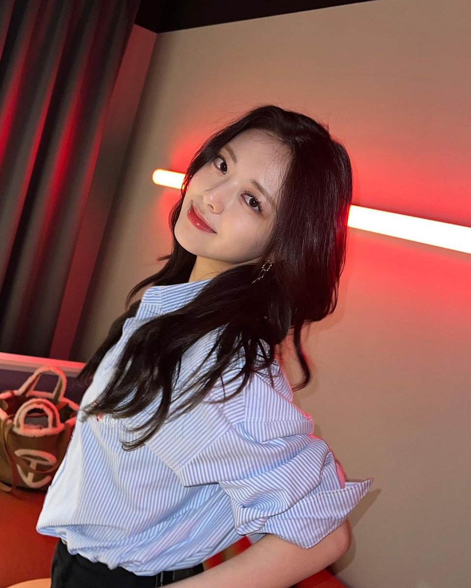 itzycontent's tweet image. #유나 ❥ instagram update