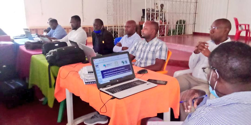 ABPInfos's tweet image. Towards the #Construction of the One-Stop #BorderPost at #Manyovu / #Mugina. The @jumuiya secretariat has been meeting since #Monday, in @makambaProvince, with stakeholders from #Tanzania and #Burundi for the validation of the consultancy #plan #study