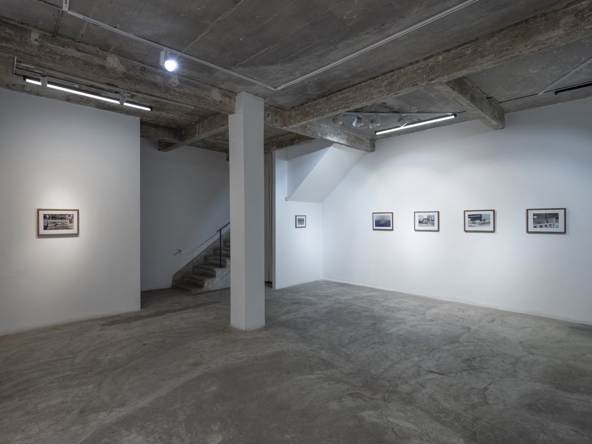 Samuel Laurence Cunnane’ın “Bir göz sana bakar bir göz seni arar” başlıklı sergisi 18 Aralık 2021’e dek Öktem Aykut’ta ziyaret edilebilir. 

“One eye looking at you one eye looking for you” by Samuel Laurence Cunnane may be visited at Öktem Aykut until December 18th, 2021.