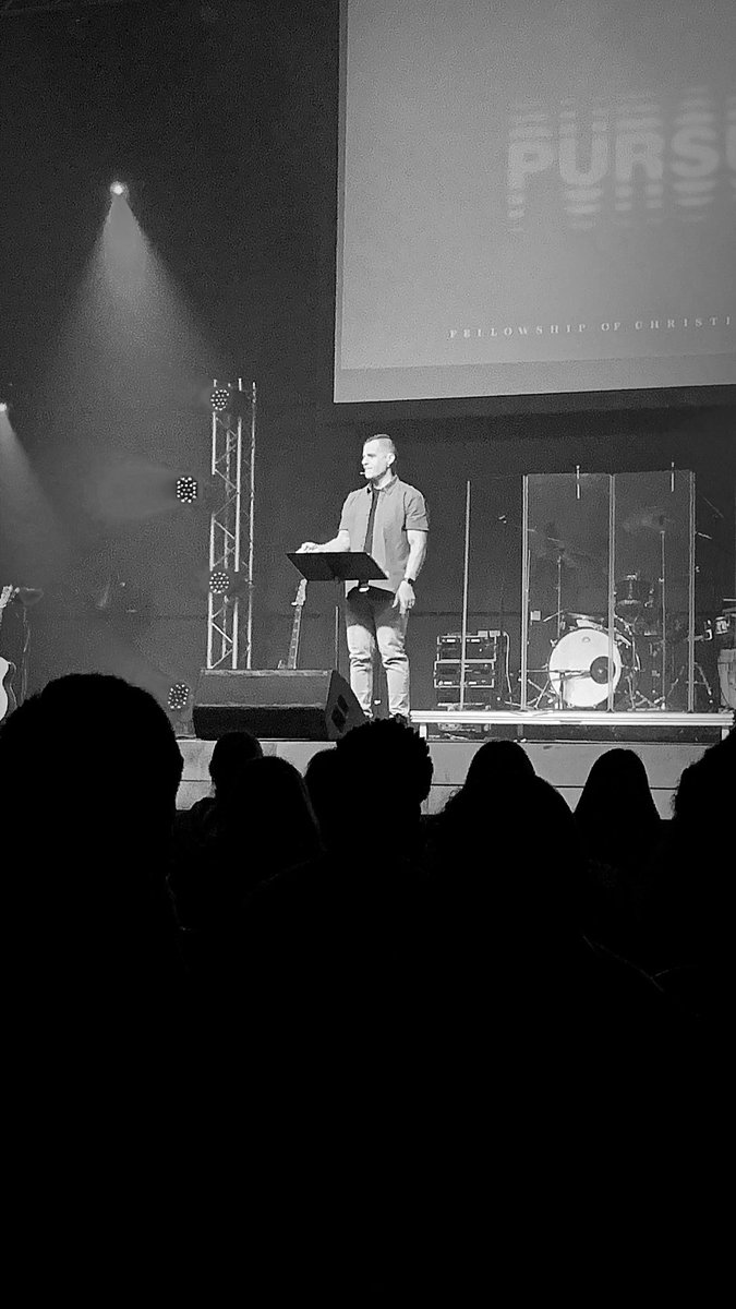ryangloer's tweet photo. FCA Winter Blast — I am praying for y’all this AM. Thank you for entrusting me with the privilege of opening God’s Word with you this past weekend. My family and I are grateful for the time we got to spend with you! Keep at it! ❄️ @CarolinasFCA @FCAcharlotte #fcawinterblast #FCA https://t.co/AWO10wcHDV