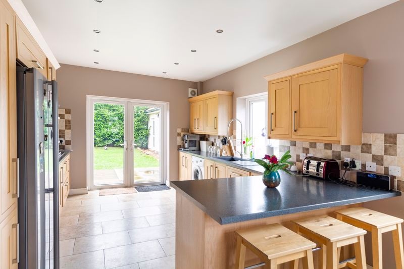 Alexander May tweet media