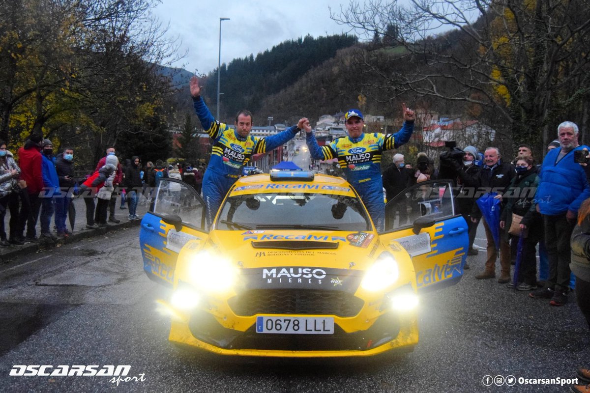 CAMPEONES DE ASTURIAS DE RALLYES 2021

Óscar Palacio y Enrique Velasco logran el segundo puesto del cajón, en este 32 Rally Cangas. Con este resultado Palacio suma otro título en esta temporada, convirtiendose también en Campeón de Asturias de Rallyes, junto a Enrique Velasco.