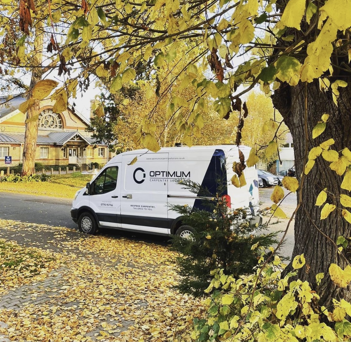 Metamarkuk's tweet image. Smuj Creative showing the power of simplicity with this wrap using our M7 Series for the lettering on this van. Loving the romantic scenery too! Make sure you tag us in your pictures so we can see your work! #metamarkeverywhere #metamarkuk #vinylapplication #vinylinstall #vanwrap