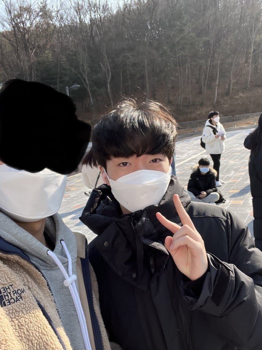 FGAFlRiVUAEu64U?format=jpg&name=medium