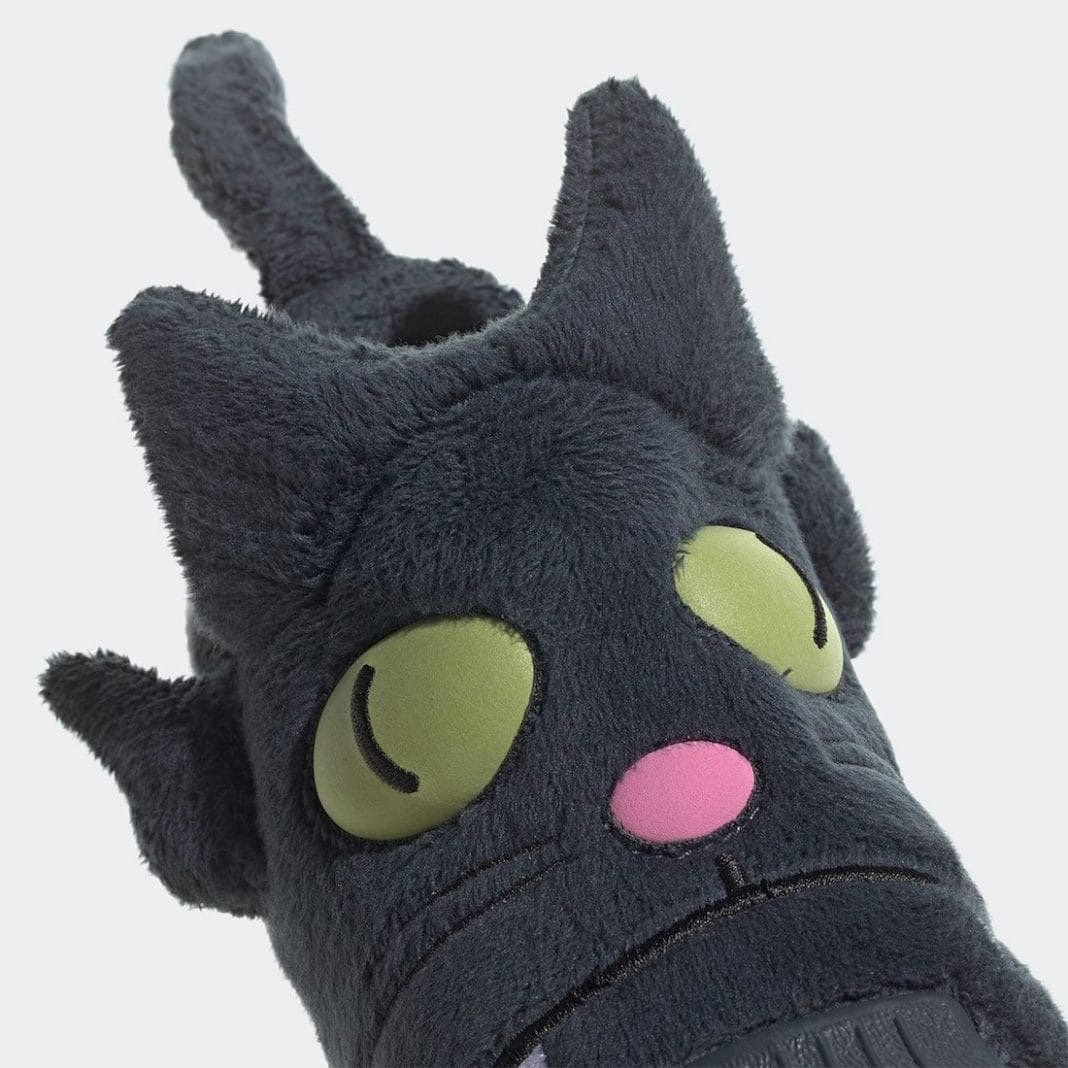 Из всей коллекции The Simpsons x Adidas больше всего нравятся Superstar, посвящённые коту семьи по кличке "Снежок" 

Жалко будет, если эта пара выйдет только в детской размерной сетке