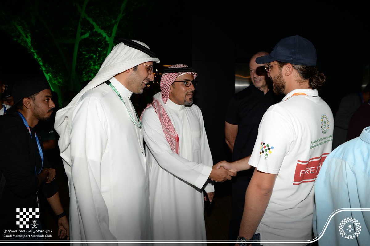 SAMF_GOV's tweet photo. احتفلت قيادة الاتحاد السعودي للسيارات والدراجات النارية مساء أمس بإنج��زات المارشالز السعوديين وكرمتهم عن العمل الذي بذلوه في حلبة كورنيش جدة والجهود الجبارة التي ساهمت في إنجاح السباق التاريخي المقام للمرة الأولى في المملكة، جائزة السعودية الكبرى stc للفورمولا 1.
@KSAF_SAMF https://t.co/ir1zA0L3MF