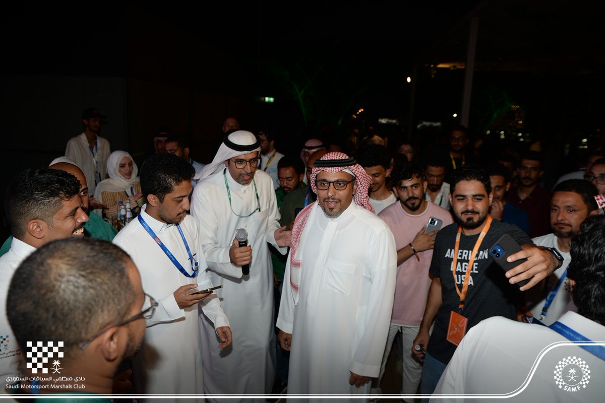 SAMF_GOV's tweet photo. احتفلت قيادة الاتحاد السعودي للسيارات والدراجات النارية مساء أمس بإنج��زات المارشالز السعوديين وكرمتهم عن العمل الذي بذلوه في حلبة كورنيش جدة والجهود الجبارة التي ساهمت في إنجاح السباق التاريخي المقام للمرة الأولى في المملكة، جائزة السعودية الكبرى stc للفورمولا 1.
@KSAF_SAMF https://t.co/ir1zA0L3MF