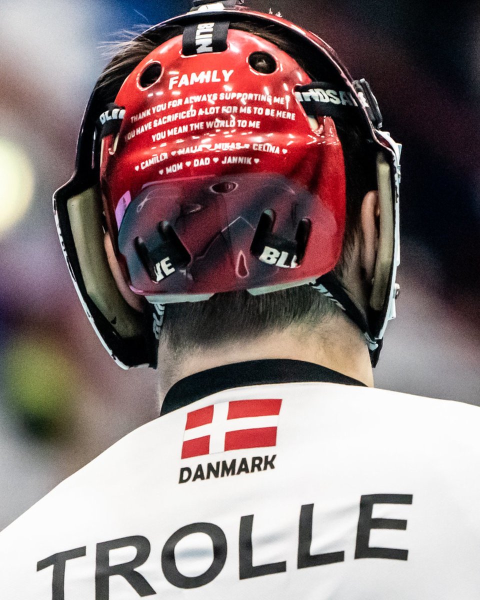 Mike Trolle is a 𝑭𝒂𝒎𝒊𝒍𝒚 𝒎𝒂𝒏! ❤

<a href="/FloorballDk/">Floorball Danmark</a> #WFCHelsinki2020 #floorball