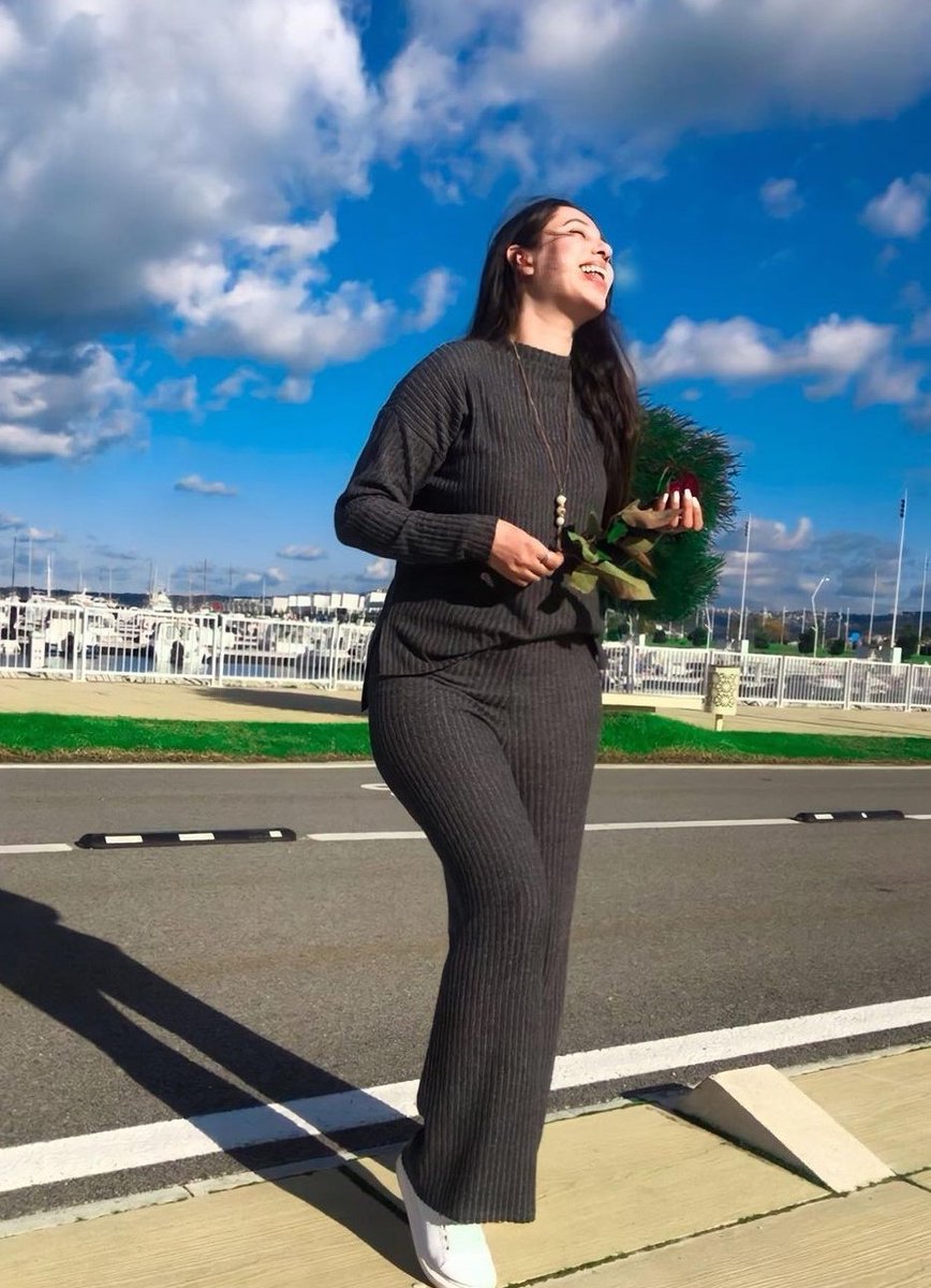 صباحكم مليئ بالورود