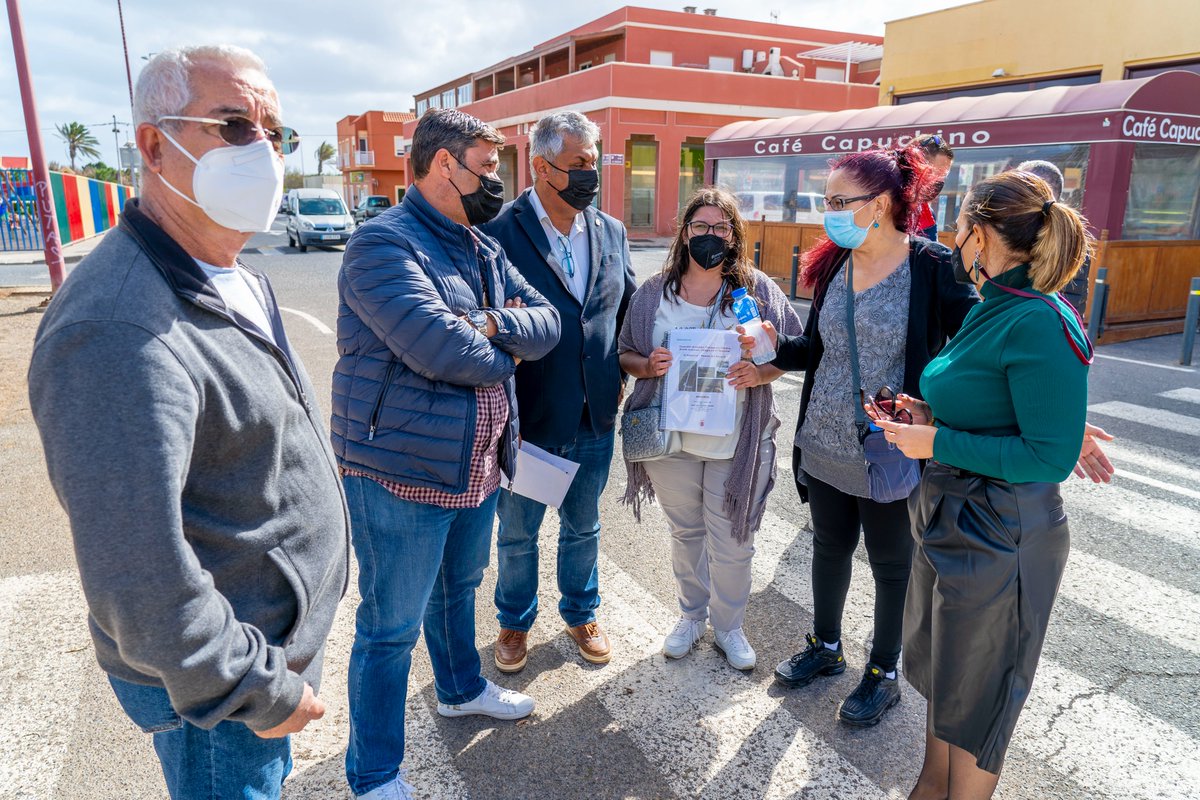 PuertoRosario's tweet photo. 🔗🚌El Matorral contará con un Itinerario Peatonal #accesible que conecte el #TransportePúblico con el colegio y otros puntos de interés residencial como la plaza o el centro social mediante una #aceracontinua.

ℹ️https://t.co/09OS2ezsfC https://t.co/kA6O20fPPq