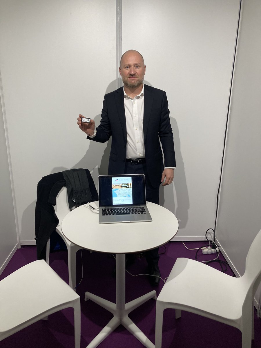 Venez discuter avec nous au salon #innovaday21 
Les rendez-vous s’enchaînent mais on trouvera bien un moment. 
#lavieduvin #traçabilité #data #vin