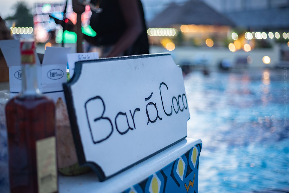 Hotel2Fevrier's tweet photo. Le Bar à Coco est ouvert tous les weekends de Vendredi à Dimanche à partir de 15h00. Le bar est situé au bord de la piscine à Akwaba Pool Bar and Grill. 

Retour en photos sur la Coco Party organisée le weekend passé à notre Bar à Coco. 

#cocoparty #Coconuts #Hôtel2Fevrier https://t.co/Crvz2DYBQu