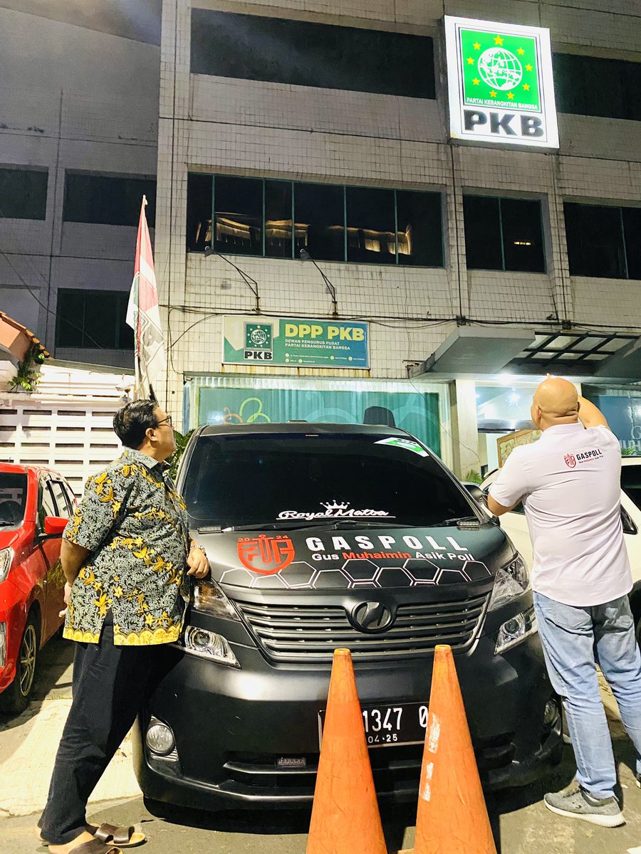 Gus <a href="/cakiminow/">A Muhaimin Iskandar</a> gass terus...Udah asyiiikk neh. 😀
@gaspoll2024 @ilzammusholeh 

📷 @Rasyid_Reduh