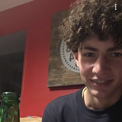 neillussss's tweet photo. #NouvellePhotoDeProfil https://t.co/r1BgasFkOX