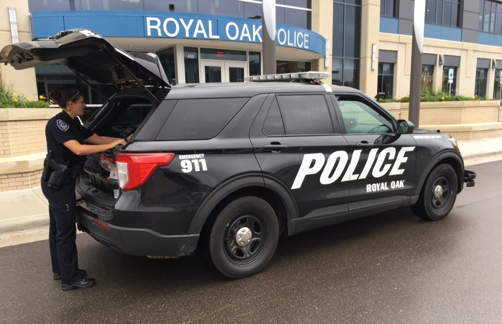 Royal Oak crime: Ulta Beauty cologne thief may be a repeater; $60K computer taken in burglary; vandals cause $10K in damage https://t.co/g0wTS6qCyK https://t.co/uNreDByJbP