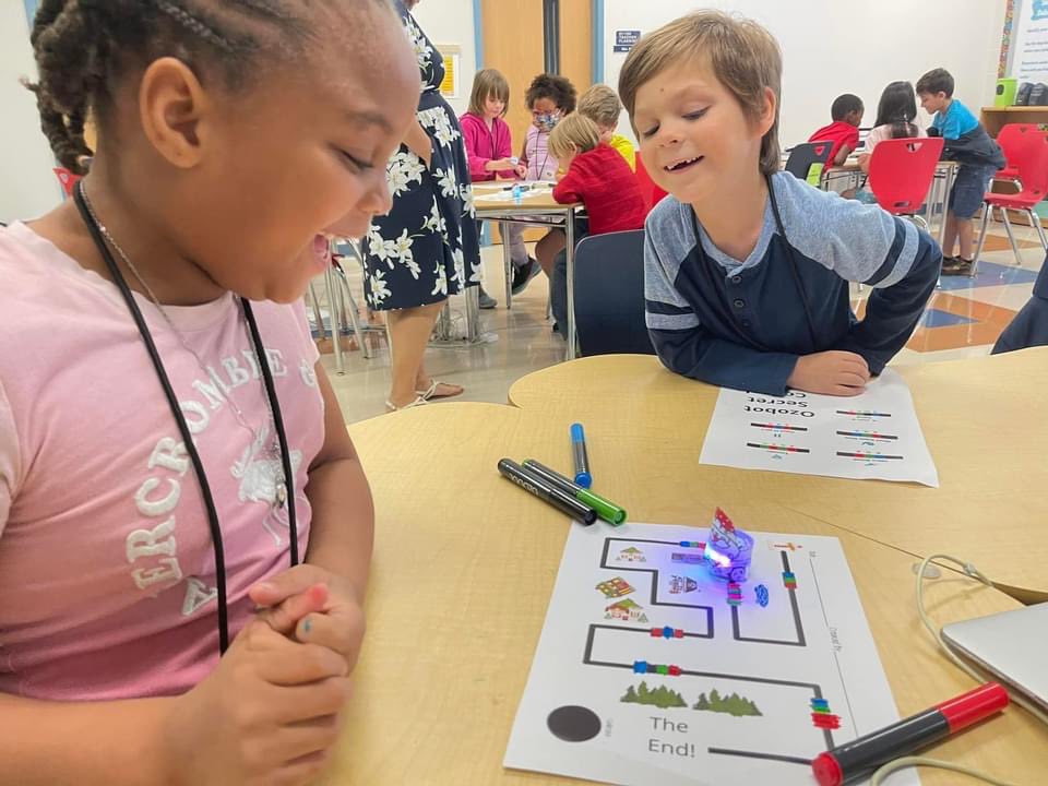 Our students have been amazed at what they can design and program in our digital innovation lab this week. There is nothing like seeing their eyes light up in amazement! <a href="/GulfHighlandsES/">Gulf Highlands Elem</a>  #CSEverywhere