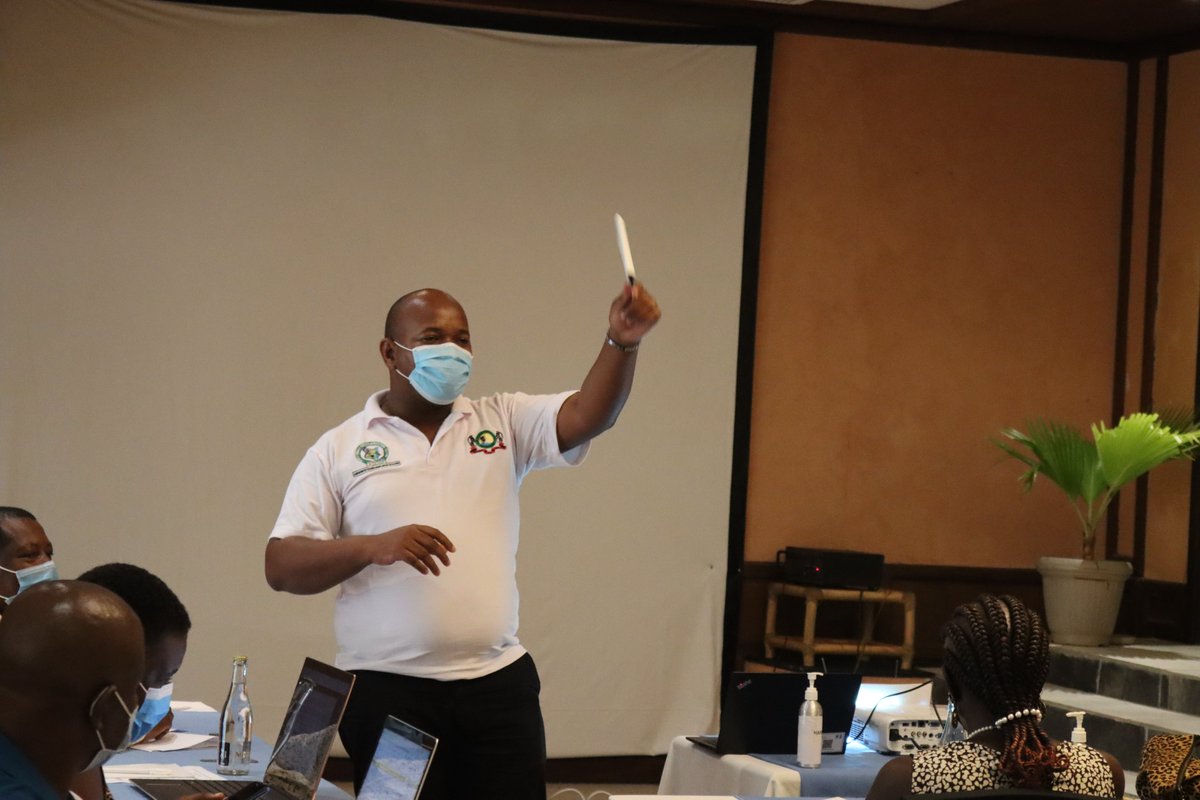 SgpGef's tweet photo. Happening right now #GEFSGP #OP6 reflection workshop bringing together organizations funded under #OP6 from Shimoni vanga seascape and implemented by @UNDPKenya https://t.co/gpCtV8djzU