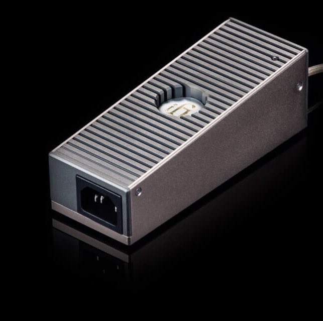 iemreviews's tweet photo. @ifiaudio iPower Elite is in the house powering @FiiO_official M17 and I must say I am shocked at the improvement over the stock power in desktop mode 😍 #audiophile #desktop #DAP https://t.co/SYxhn6tzKw