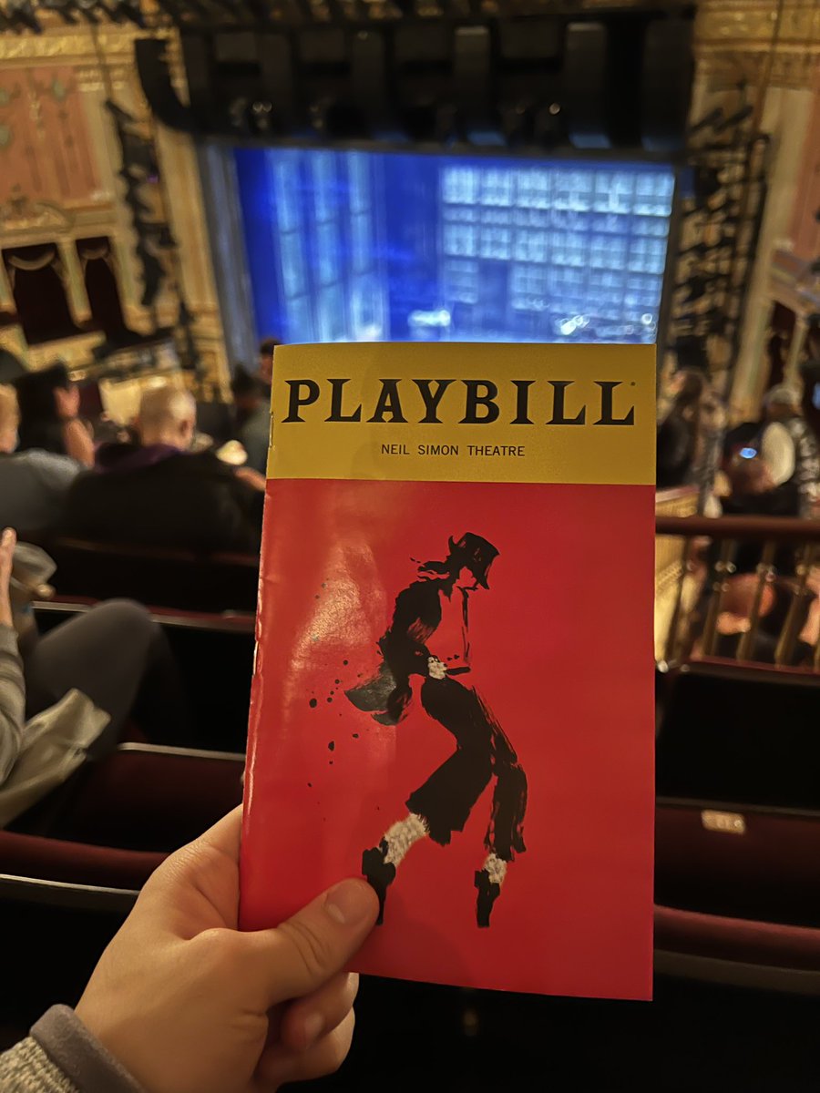 mkgenie's tweet photo. #MJtheMusical so sad I can’t be there at the opening show due to COVID restrictions in China. But a Chinese fan and friend managed to be there and told me it is the BEST show ever since #MichaelJackson passed away. A lot better than Cirque shows! And it has the soul of MJ. https://t.co/9PuhWBytxj