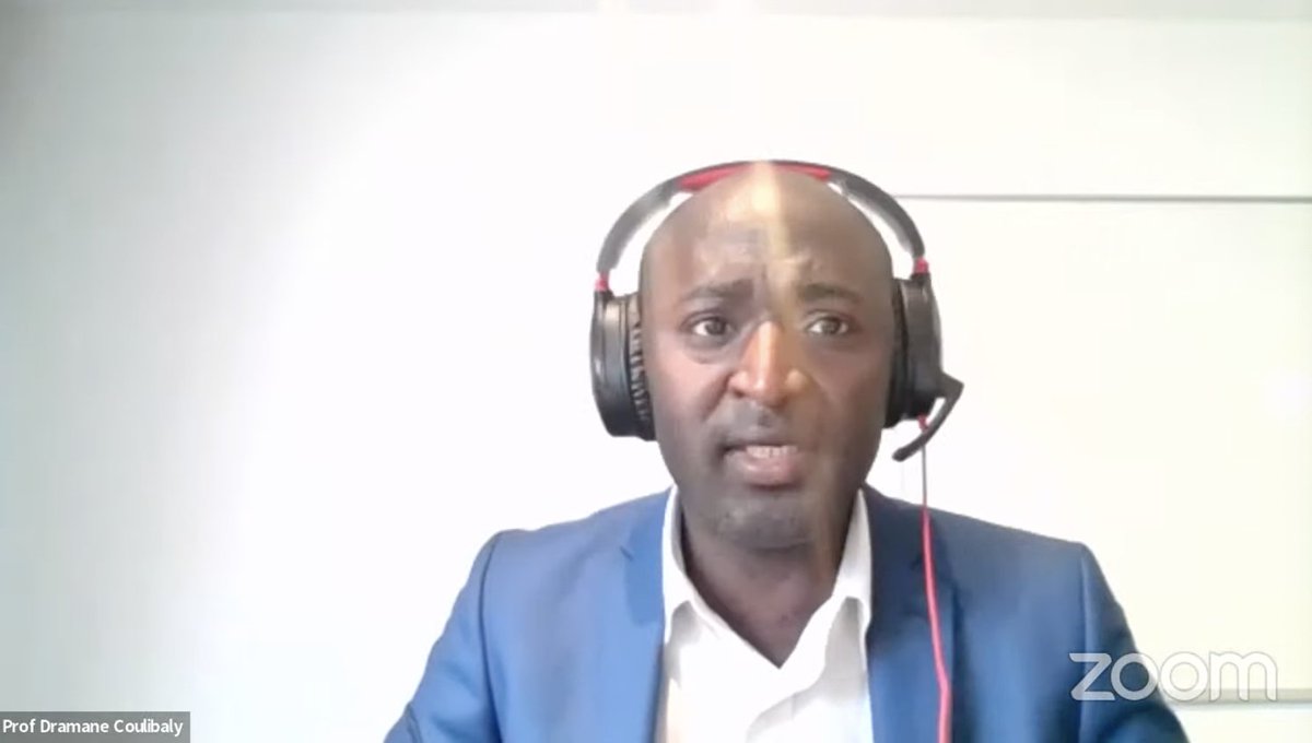 ECA_OFFICIAL's tweet photo. It's is important to improve the quality of #macroeconomic #data collection & forecasting, while investing in #humancapital...and the #ECAYEN is a good initiative in this respect - Prof #DramaneCoulibaly at launch of the ECA Young Economists Network https://t.co/KnOJIoCRDC