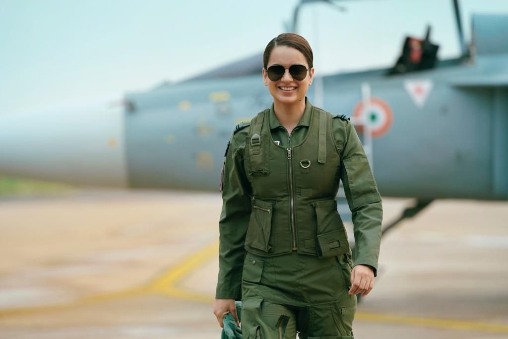 jkvsmedia's tweet photo. RSVP announces, release date of #Tejas, 5th October 2022 Airplane
#ArmedForcesFlagDay
@sarveshmewara1
#KanganaRanaut
@RonnieScrewvala
@nonabains #jkvs #jkvstudios #jkvsmedia https://t.co/IGfJmCniGR