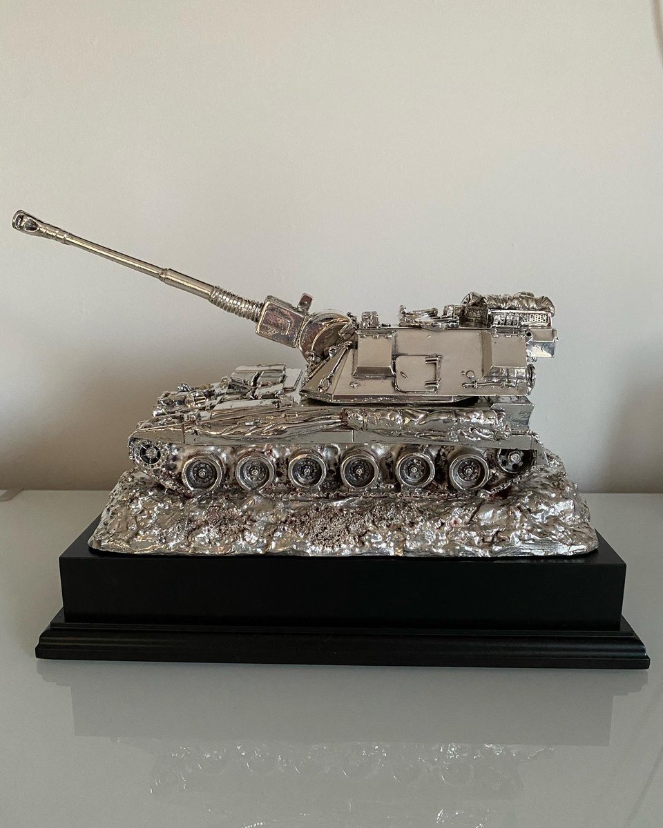 MilMasterpieces's tweet photo. • AS90 •

One of our favourite pieces, it truly looks amazing! 

#militarymasterpiecesltd #As90  #artilleryguns 

#silver #britisharmy #BritishNavy #royalmarines #raf #britishforces #armedforces https://t.co/dvUzCqYuDN