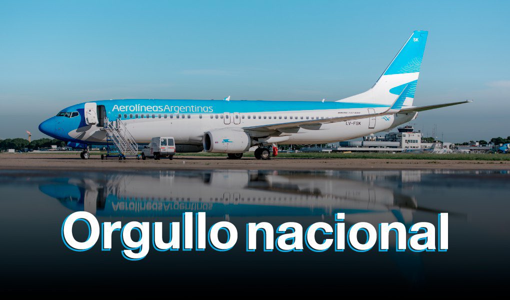 Hoy cumple 71 años Aerolíneas Argentinas 🇦🇷🛫:
-La creó Perón en 1950
-La privatizó Menem en 1990
-La terminó de entregar De la Rúa en 2001
-La rescató Cristina en 2008
-Macri la quiso vaciar
-Héroes durante la pandemia
Orgullo y símbolo de soberanía nacional