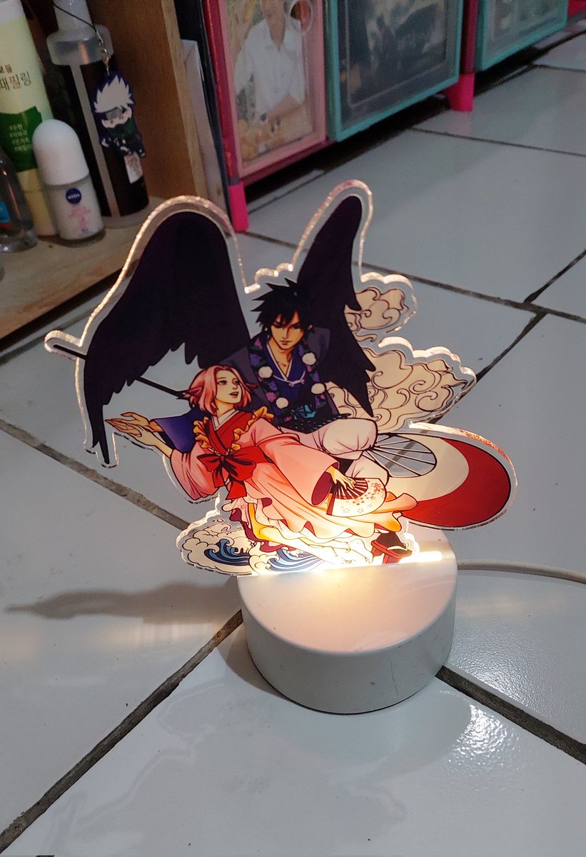 Keynoonna's tweet photo. Yang acrilic Sasuke bawa pedang ilang gak tau kmna
Pake yg Sasusaku boleh jg buat menemani tidur 🥲 https://t.co/9FQ5t1TmZZ