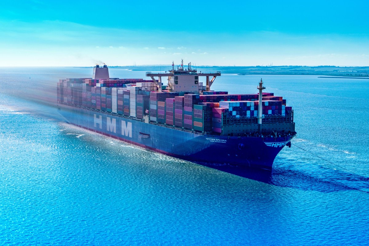 CARGOES_DPW's tweet photo. CARGOES Finance is delighted to announce its partnership with Tradewind Finance that will support small to medium-sized cargo owners who need to access financing across the globe. 
Learn more here: https://t.co/NJ6ge2Q9aN 

#TradeFinance #LogisticsFinance #InventoryFinance https://t.co/XJPM07z2jZ