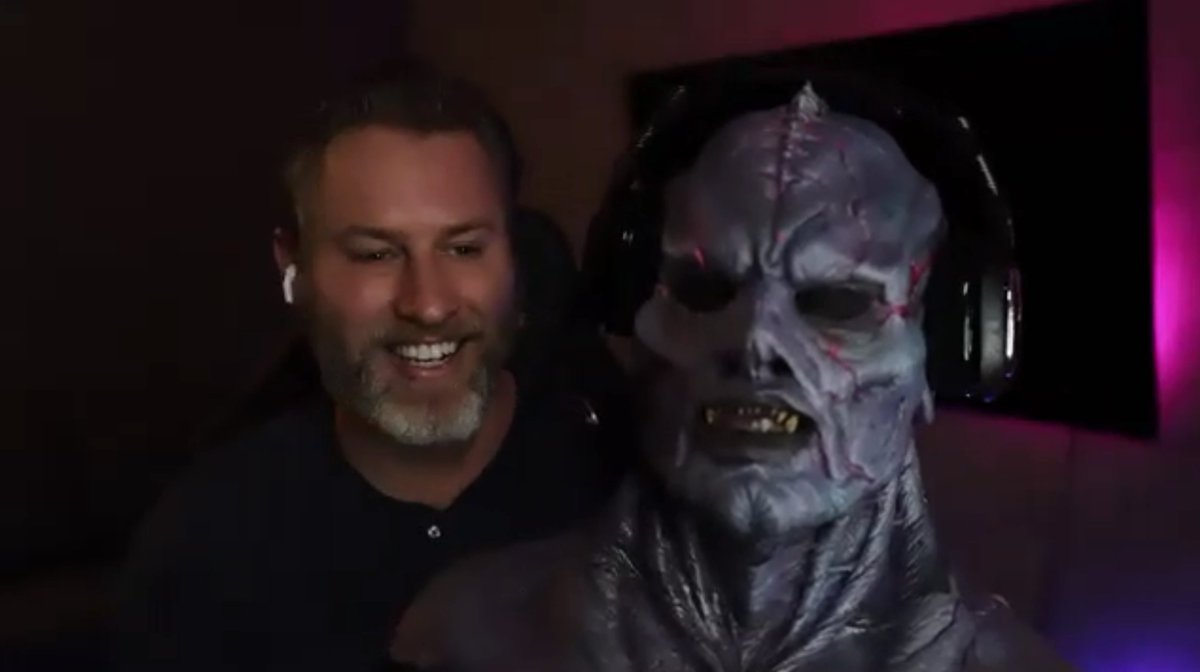 officialstgplay's tweet image. Shane has a chat with Psycho Goreman himself, Matthew Ninaber about his new film, 'Death Valley'.

#Shudder #AMCNetwork #Horror #DeathValley #PsychoGoreman #STG #ShanetheGamer 

shanethegamer.com/film-tv/film-t…