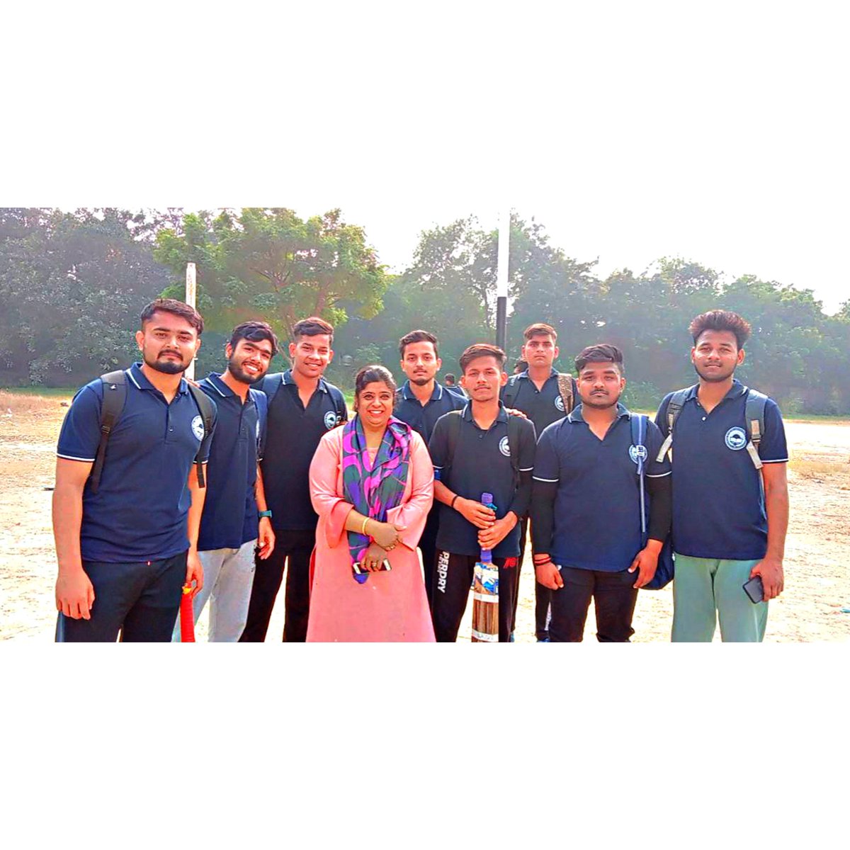 baniyabroo's tweet photo. #CHAMPIONS 👏👏
Congratulations team BBA for this best and memorable victory 🥂
Keep it up boys 😎🤞
Team effort with good captaincy and great game spirit 🇮🇳
This is #TeamBBA's 1st win at DAMS College.
#BBAvsBCA https://t.co/j0TzX1dUH9