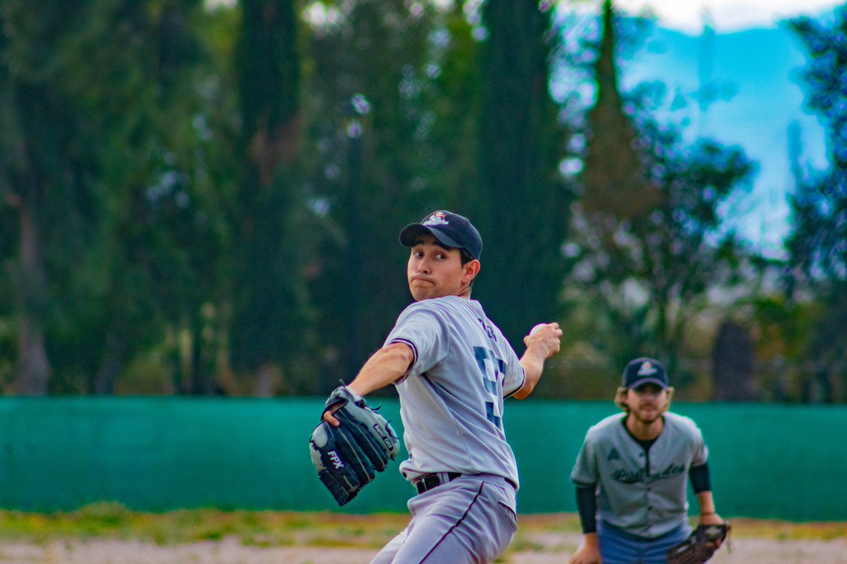 rendermed's tweet photo. Nos lanzamos a cubrir la final de Pascuales Pachuca y resultaron éstas postales, qué partidazo!!!

📸: @CarlosMiguelBau 

#fotodeportiva #baseball #homerun #baseball #mlb #sports #baseballlife https://t.co/APNgMS1TTw