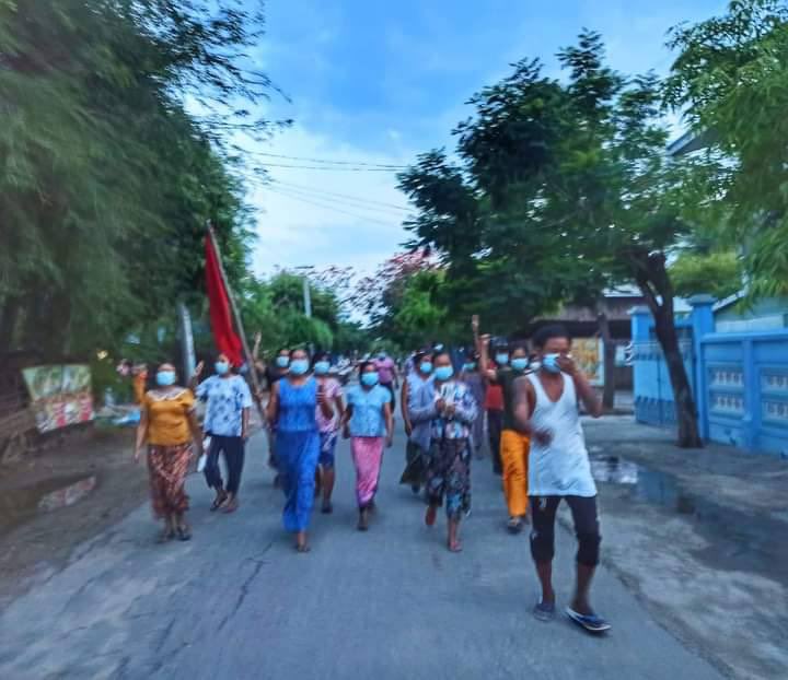 The people in a ward of Monywa township gathered on the evening of December 7, showing their opposition against terrorist military regime. #Cambodia_RejectTerrorists #Dec7Coup  #WhatsHappeningInMyanmar