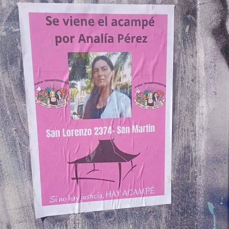 BsasMumala's tweet photo. 📢Hoy participamos de una pegatina para  seguir exigiendo justicia por Analía📢

📍Llenamos las puertas del juzgado Federal en lo criminal y correccional n° 2 de San Martín y las calles de pegatinas,para reclamar justicia por Analía,a quien seguimos y seguiremos  acompañando 🔥 https://t.co/kDttwy0xao