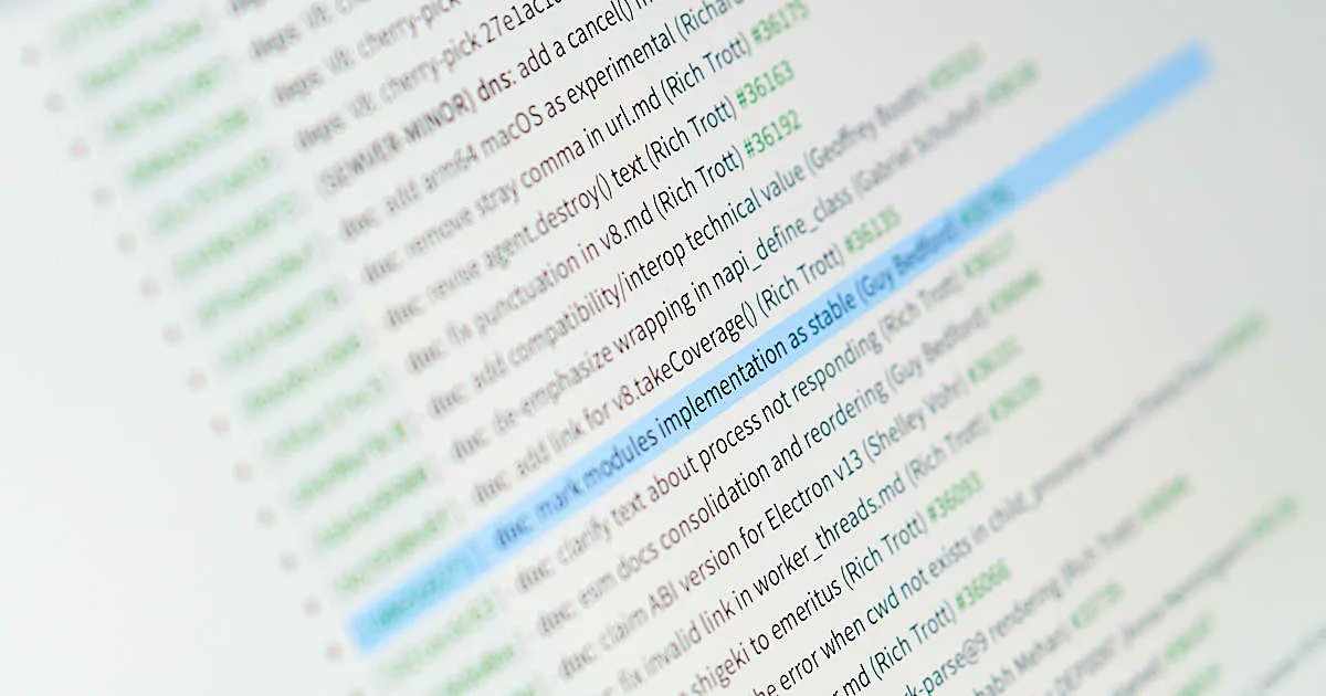 macronimous's tweet image. All you need to know to move from #CommonJS to #ECMAScript Modules ( #ESM ) in #NodeJS bit.ly/3Gh4ESR