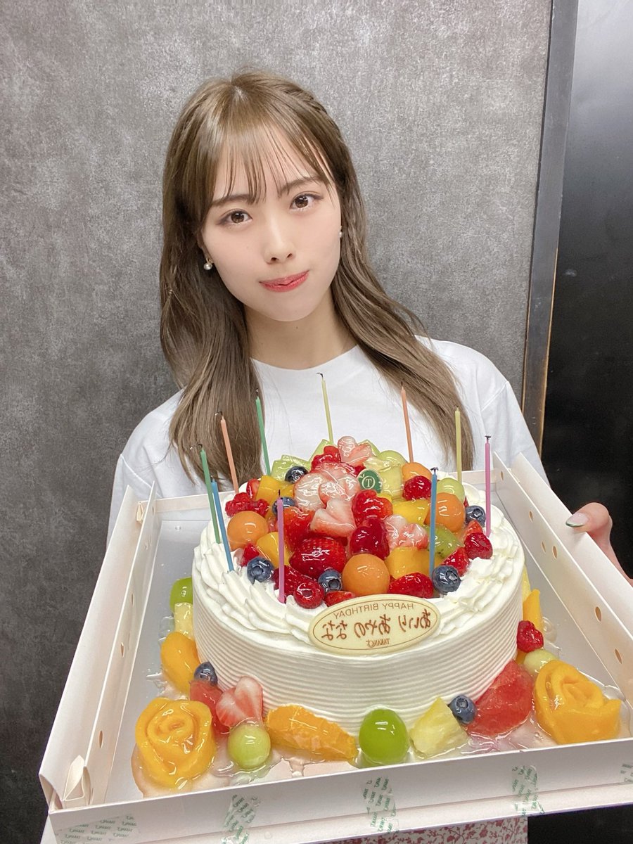nana_sasahira's tweet photo. 解散ライブチケット発売開始しました✨

本当の最後です😭✨
少しでも多くの方に見てもらいたい！
初めての方も少しでも最後観に来てくれたらうれしいです🥲
大好きなメンバーと楽しみます🤍✨
こちらから予約してね🤍 https://t.co/Bto3t1Nh7L