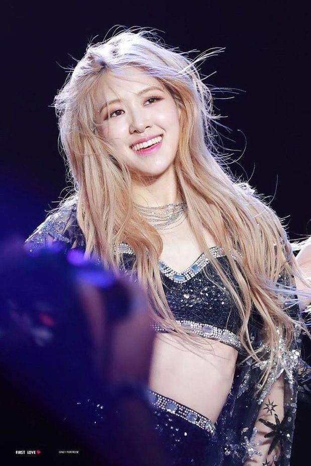 one_mo_time97's tweet photo. Mn ơi đừng nản nha hãy tiếp tục vote cho cục chaeng nào #MAMAVOTE  #rosé https://t.co/UbohoHRmVe